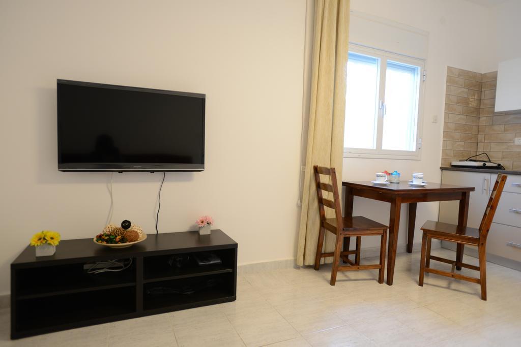Olga Beach Apartments Haifa Exteriör bild