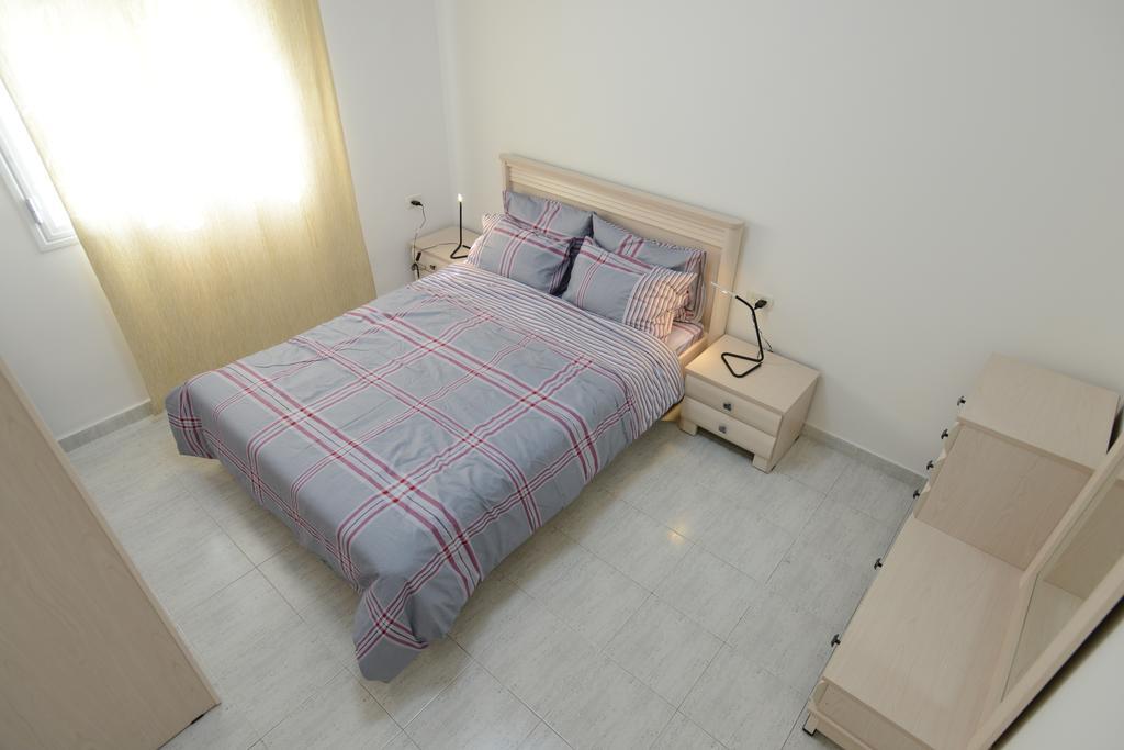 Olga Beach Apartments Haifa Exteriör bild